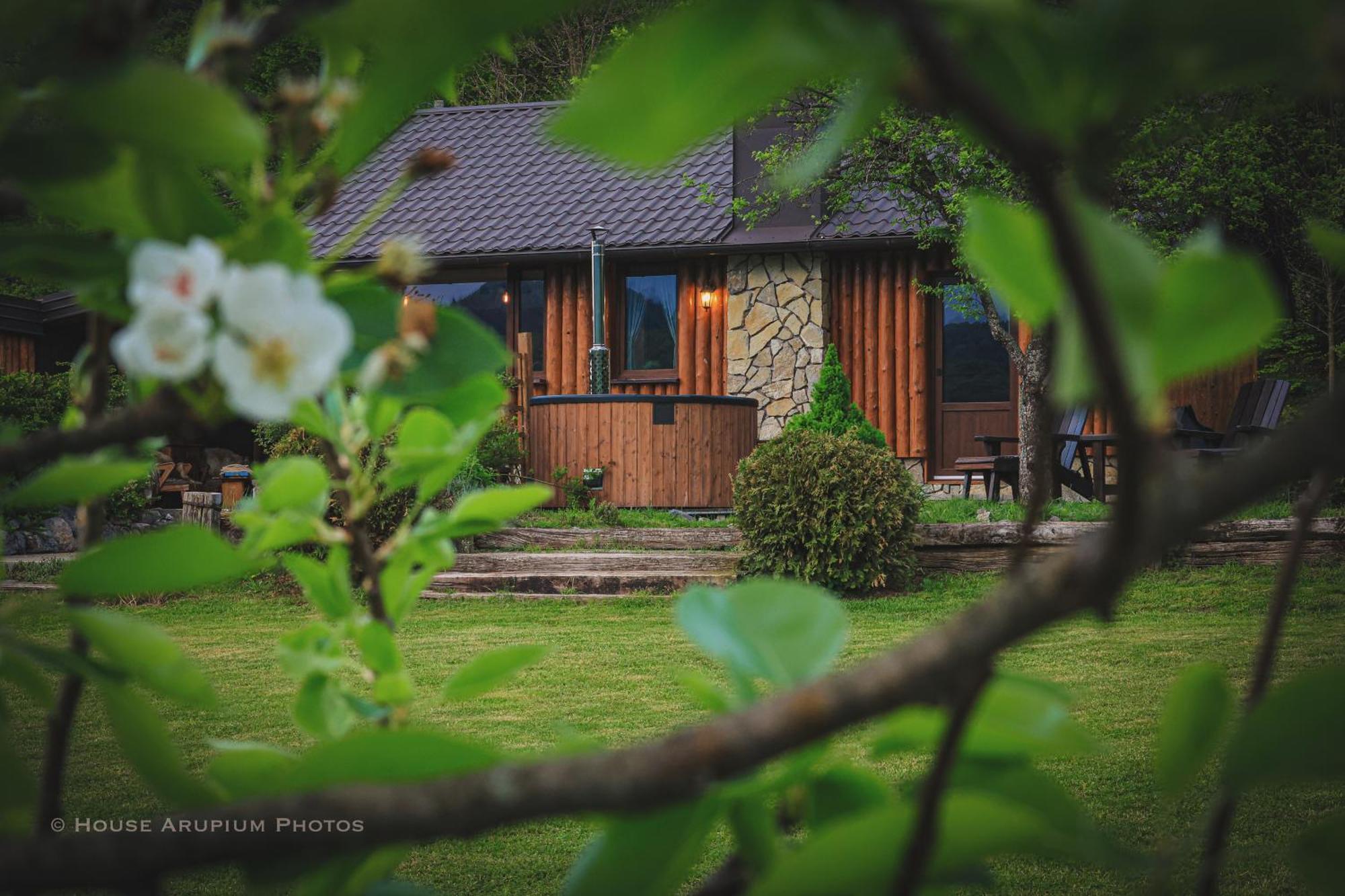 House Arupium - Hot Tub Villa Otocac Exterior photo